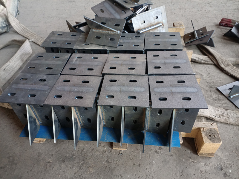 機械手焊檁托板